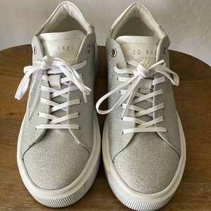 Ted Baker London Silver Metallic Shoes